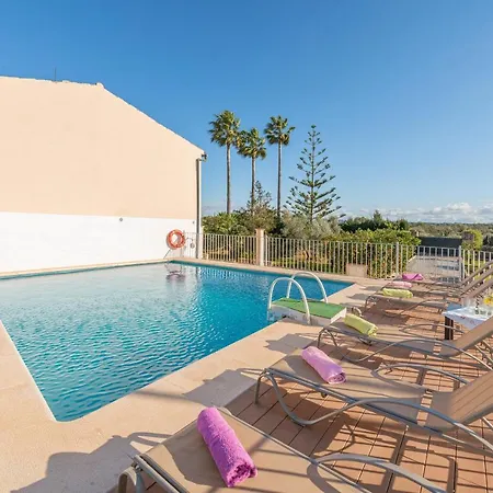 Rafelino, Pool And Relax